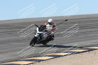 media/Oct-13-2025-Moto Forza (Mon) [[a66d839500]]/4-C Group/Session 2 (Bowl)/